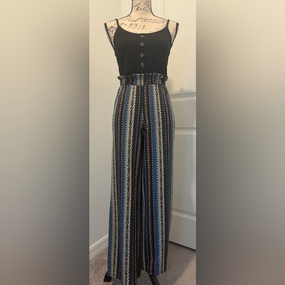 Vintage No Boundaries Sleeveless Striped Abstract Jumpsuit - Picture 1 of 16
